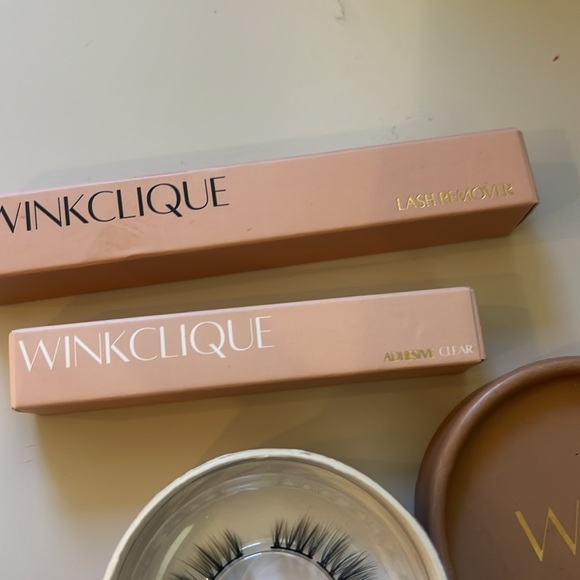 Winkclique lash set - Picture 2 of 2